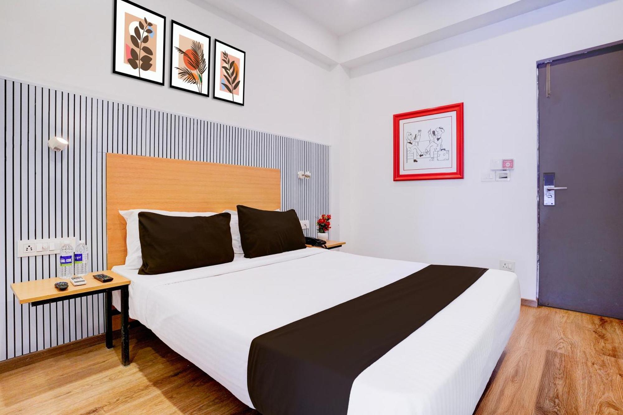 Townhouse Khar The Habitat Otel Mumbai Dış mekan fotoğraf