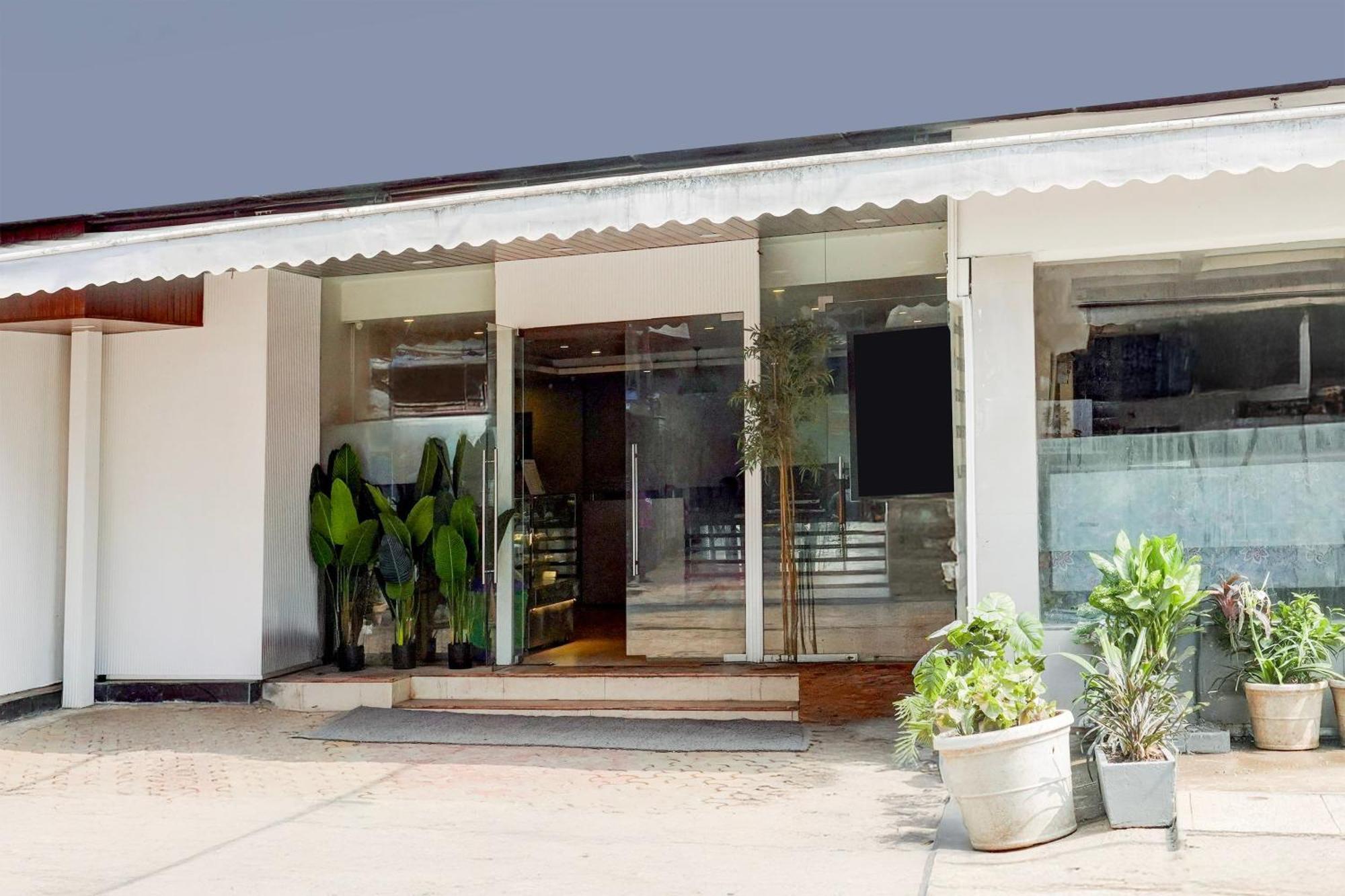 Townhouse Khar The Habitat Otel Mumbai Dış mekan fotoğraf